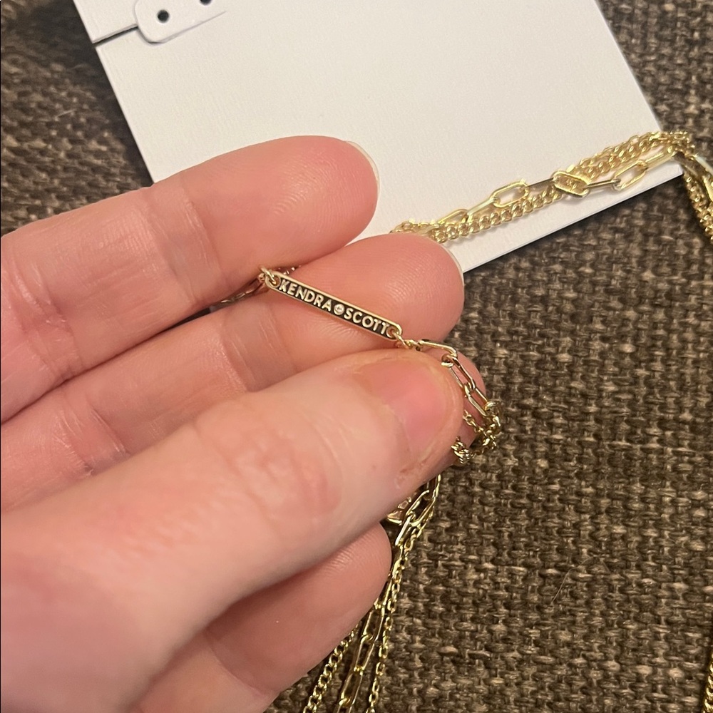 Kendra Scott mini Elisa triple strand necklace - Picture 4 of 9